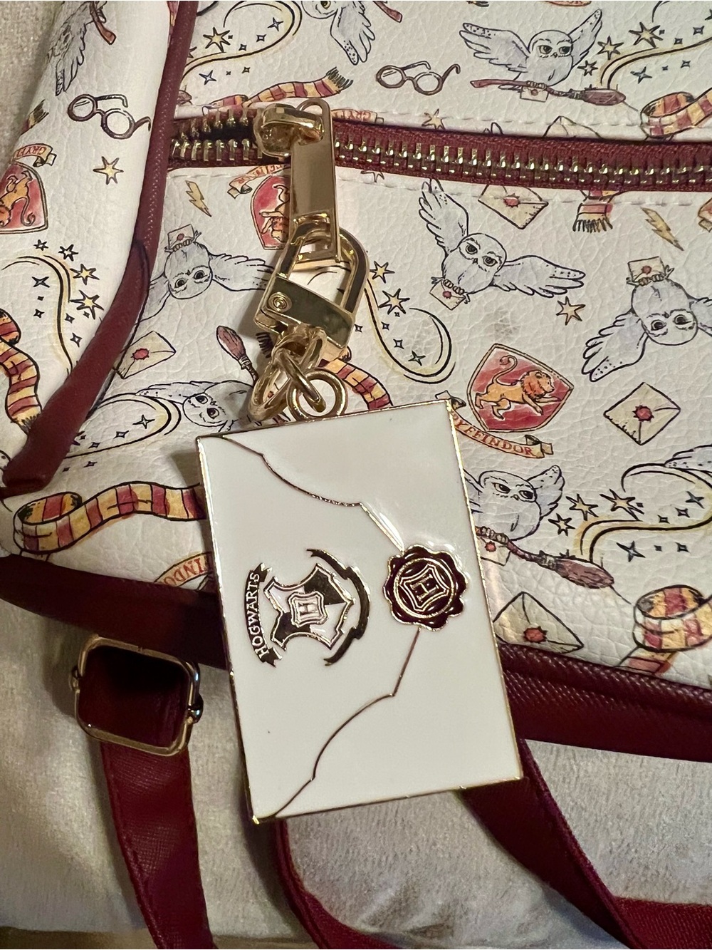 Harry Potter Gryffindor Mini Backpack Hogwarts Crest Front Zip Pocket - Picture 3 of 6